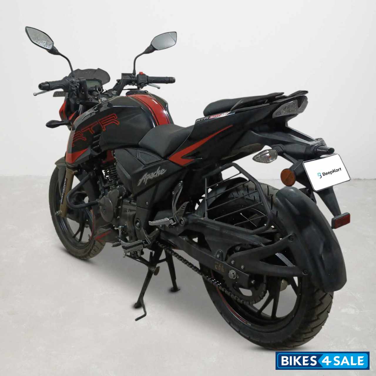 TVS Apache RTR 200 4V