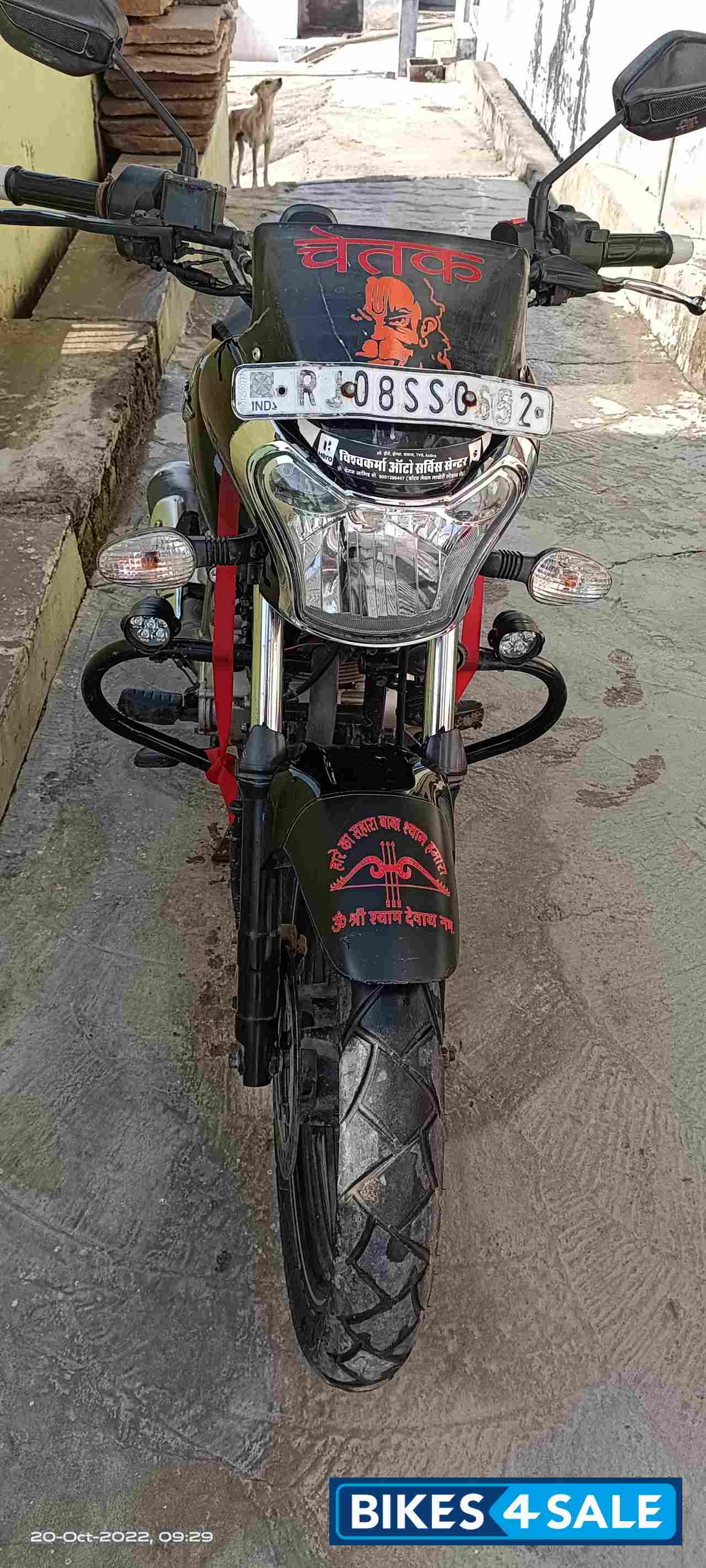 Black Red Bajaj V15