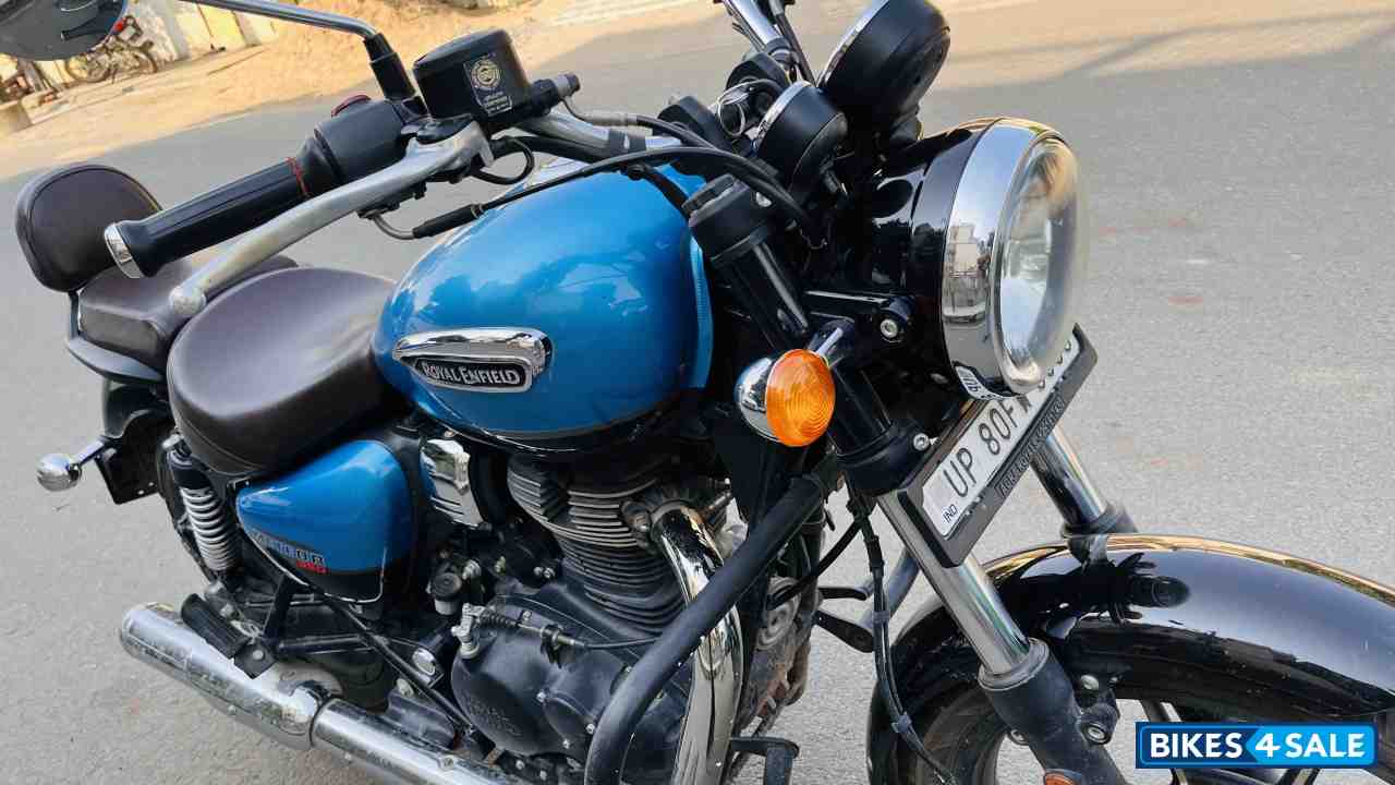 Blue Royal Enfield Meteor 350 Supernova
