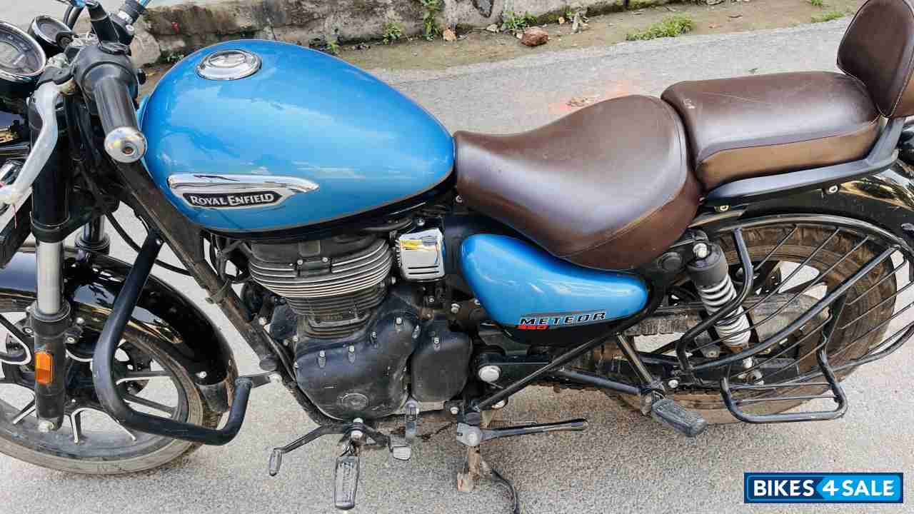 Blue Royal Enfield Meteor 350 Supernova
