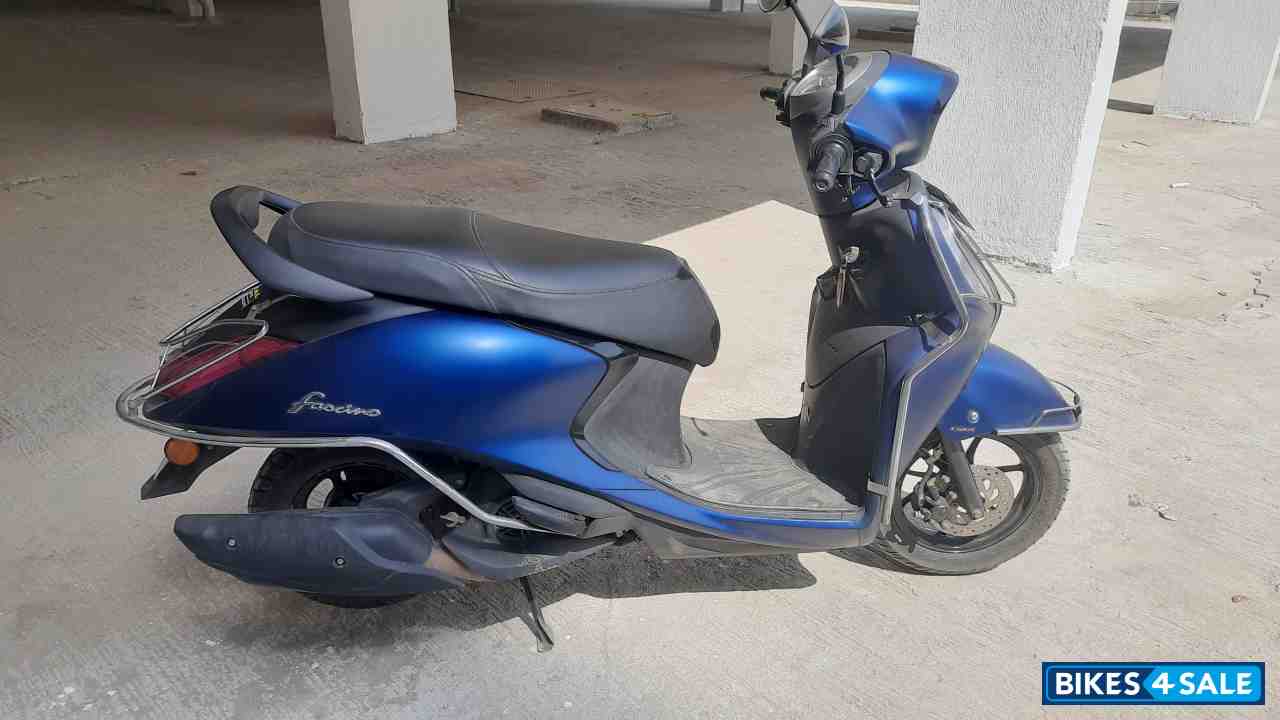 Matt Blue Yamaha Fascino 125 Fi
