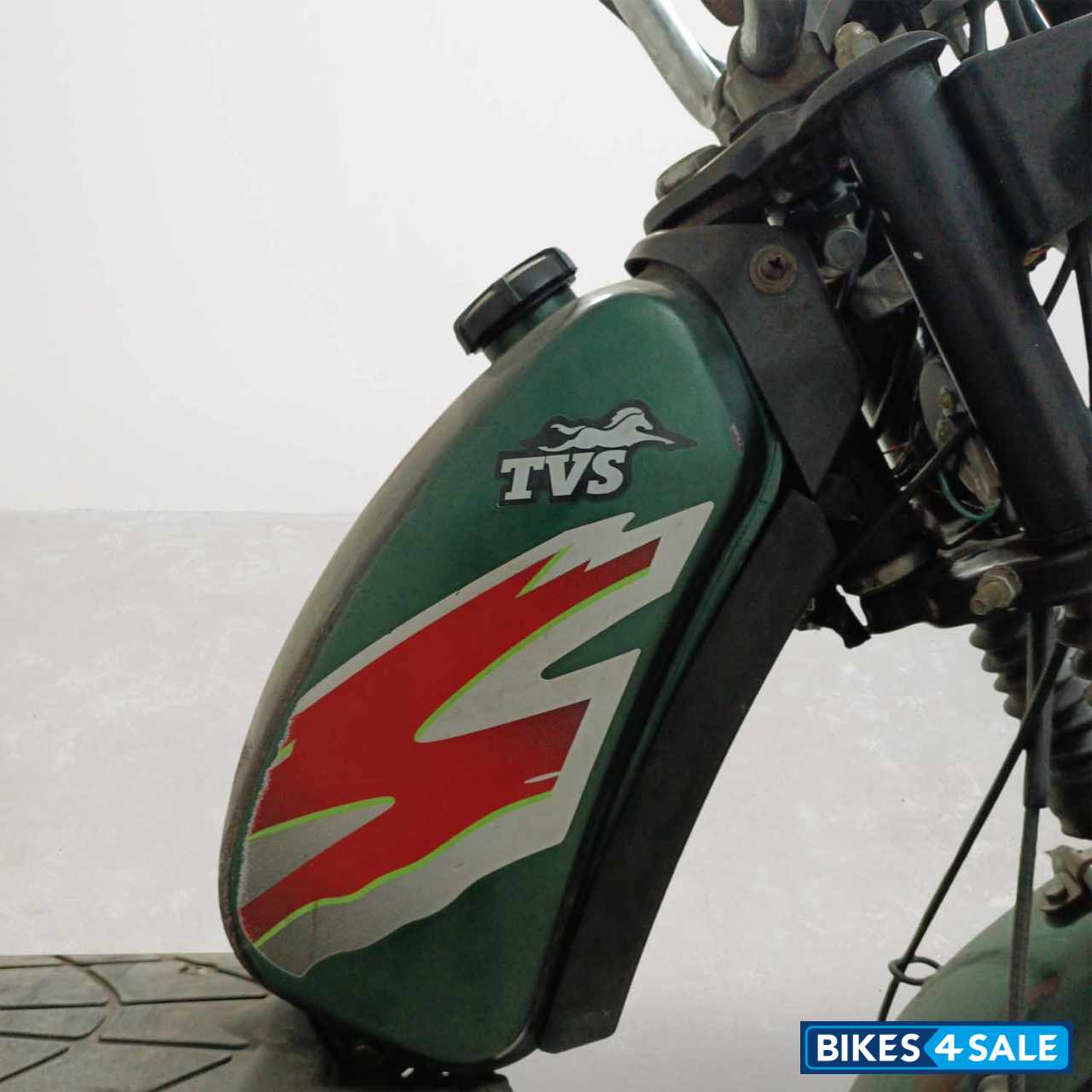 TVS XL Super Heavy Duty