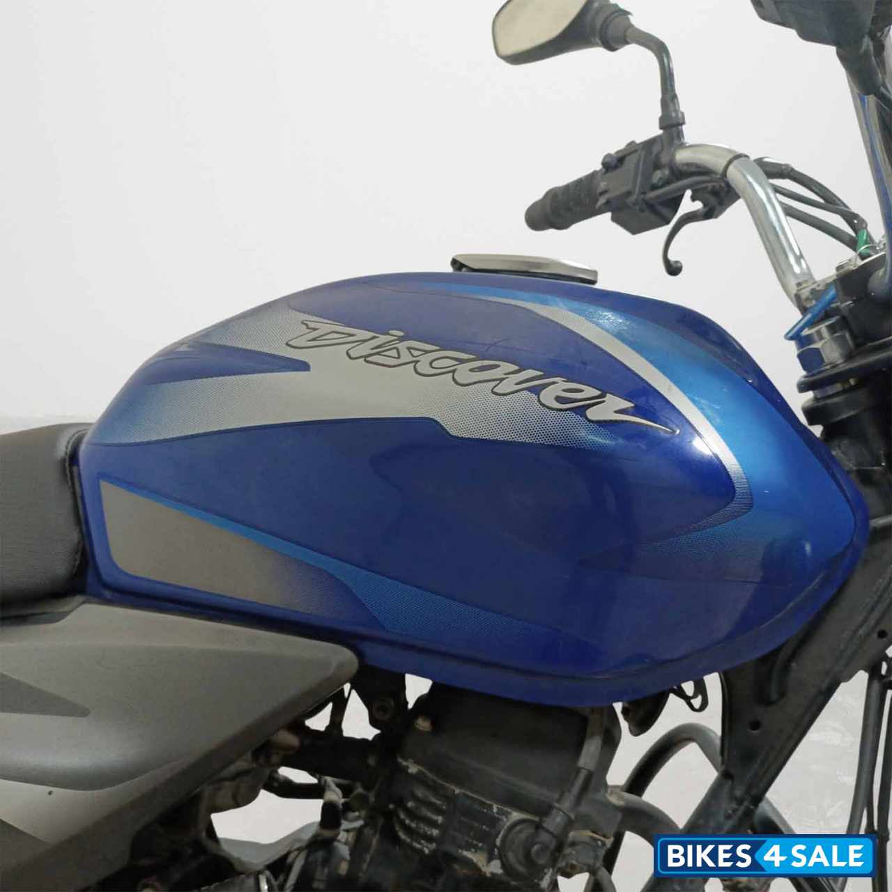 Bajaj Discover 125