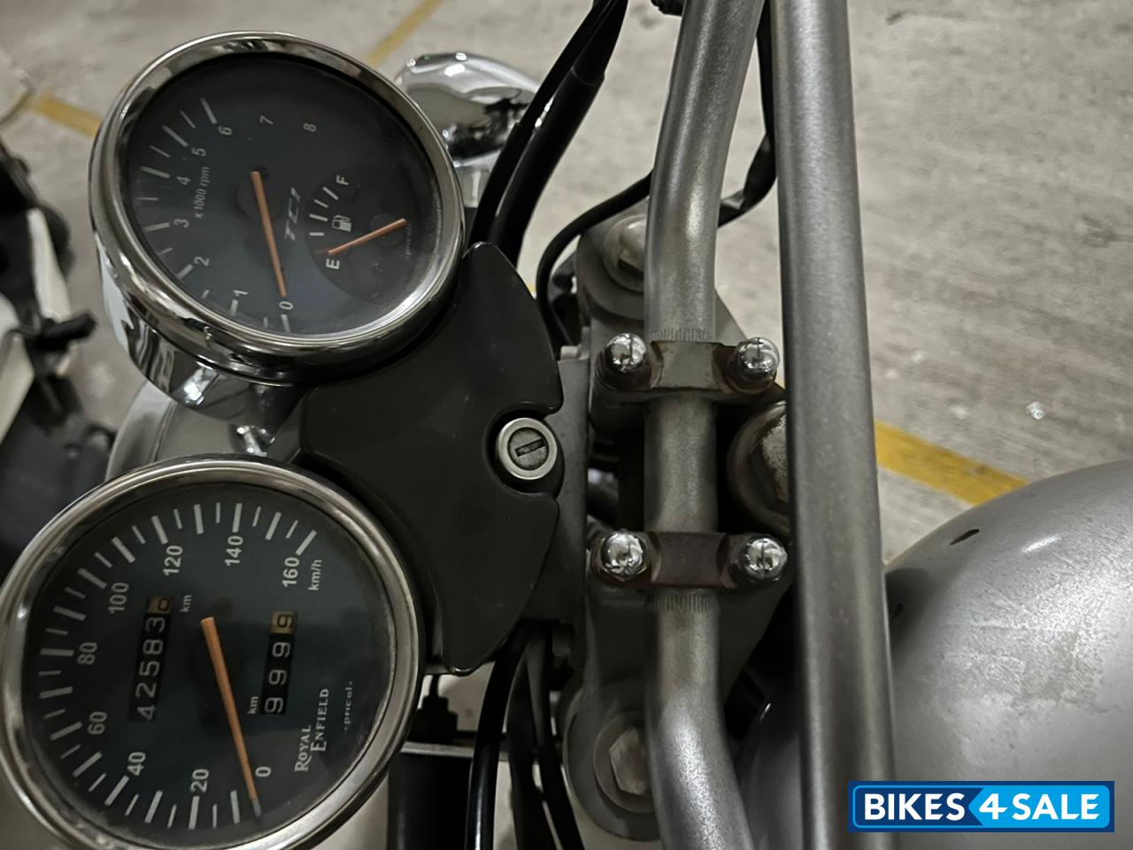 Royal Enfield Thunderbird 350