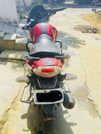 Red TVS Apache RTR 160