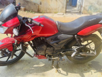 Red TVS Apache RTR 160