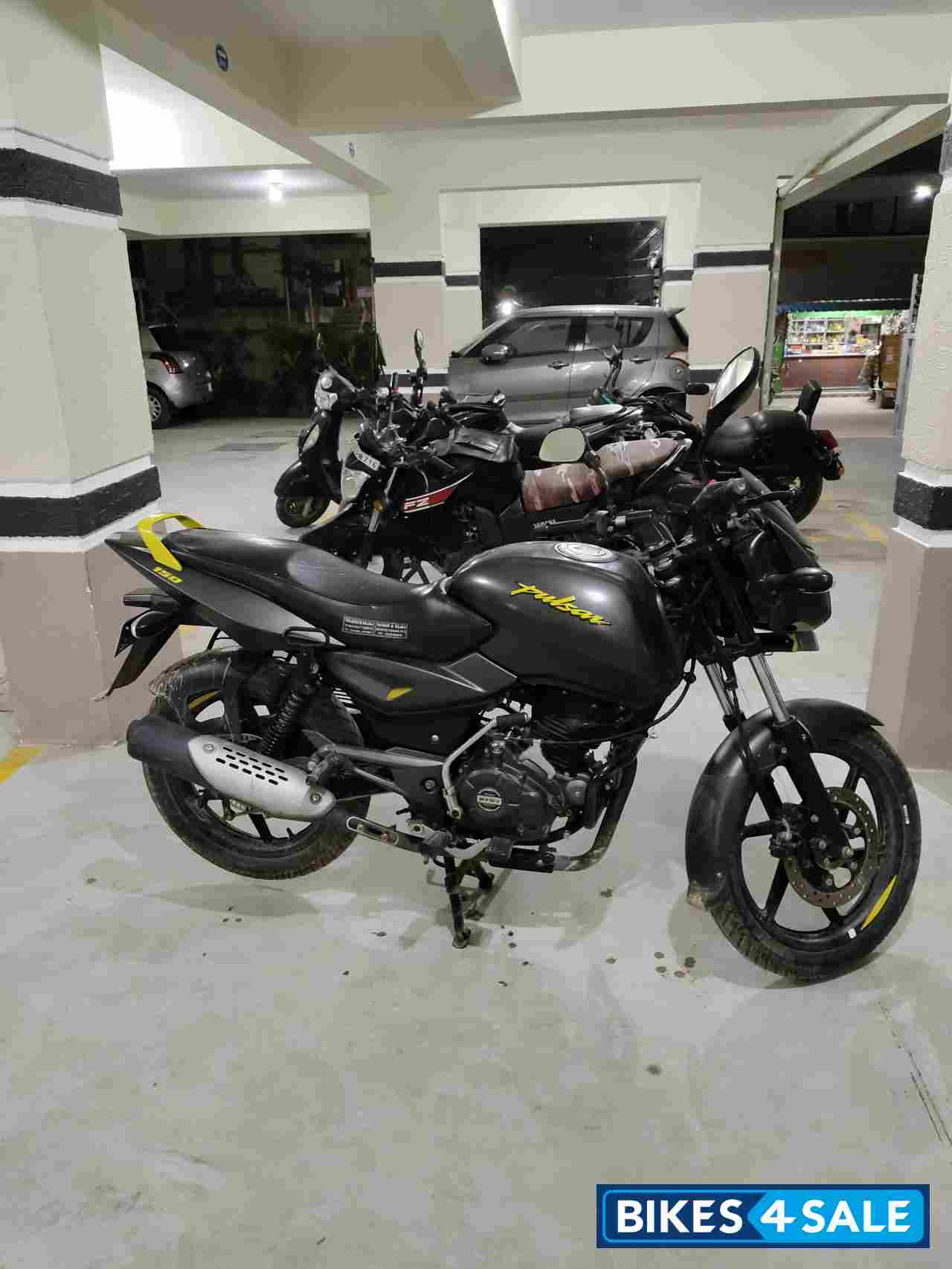 Bajaj Pulsar 150 Neon Bajaj Pulsar 150 Neon