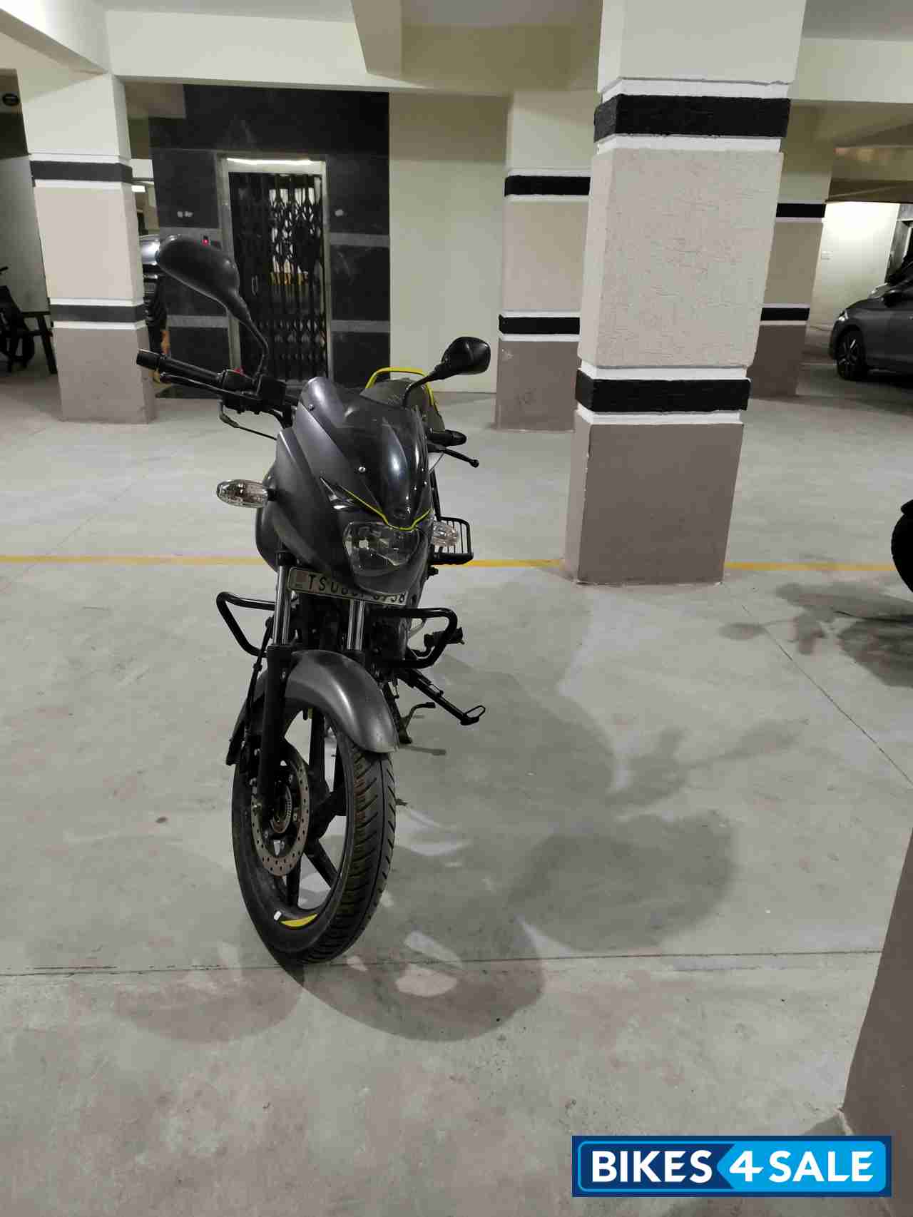 Bajaj Pulsar 150 Neon Bajaj Pulsar 150 Neon