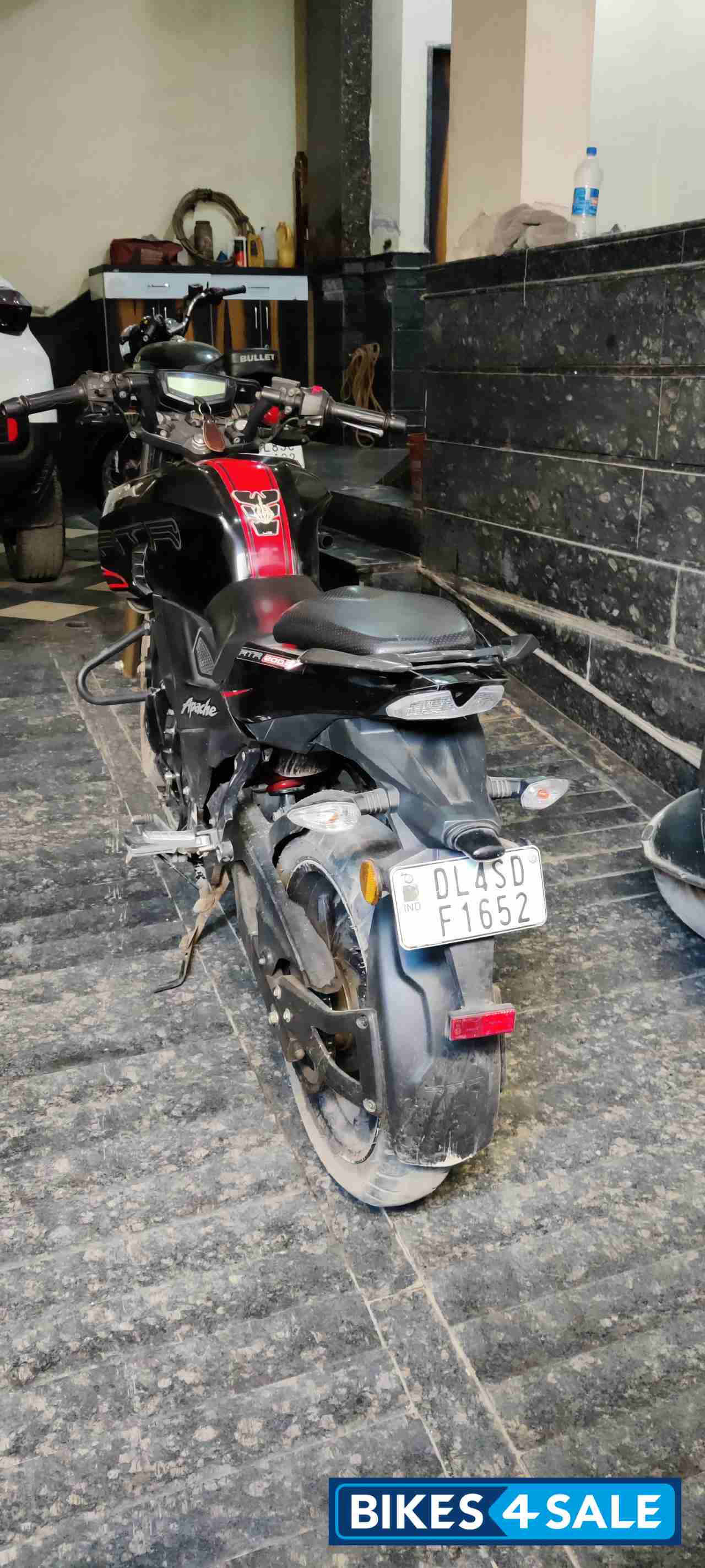 Black TVS Apache RTR 200 4V ABS Race Edition 2.0