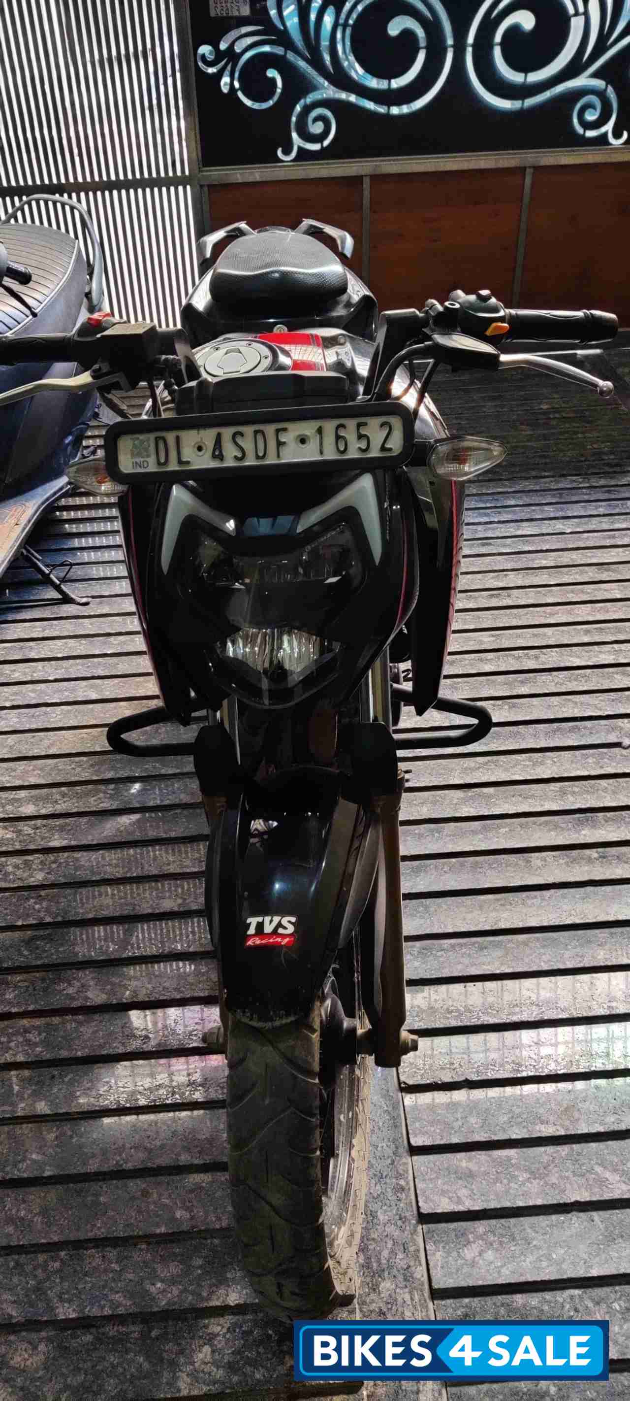Black TVS Apache RTR 200 4V ABS Race Edition 2.0