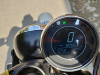 Yezdi Scrambler Dual Tone