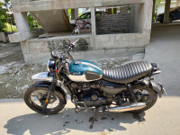 Yezdi Scrambler Dual Tone