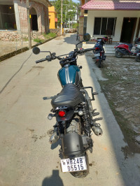 Yezdi Scrambler Dual Tone