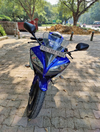 Blue Yamaha YZF R15 V2
