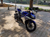 Blue Yamaha YZF R15 V2