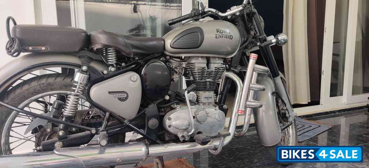 Royal Enfield Classic Gunmetal Grey