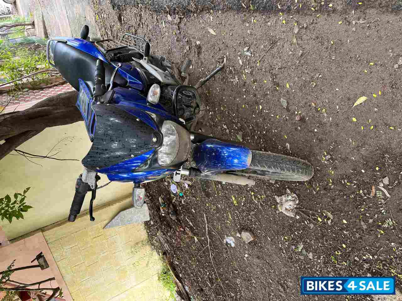 Blue Bajaj Pulsar 150