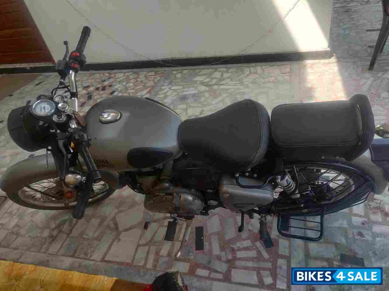 Grey Gun Metal Royal Enfield Classic Gunmetal Grey