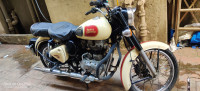 Royal Enfield Classic 500