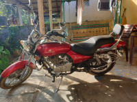 Red Bajaj Avenger 220 DTS-i