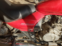Red Bajaj Avenger 220 DTS-i