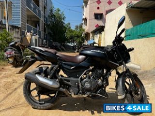 Black Bajaj Pulsar 125 Split Seat