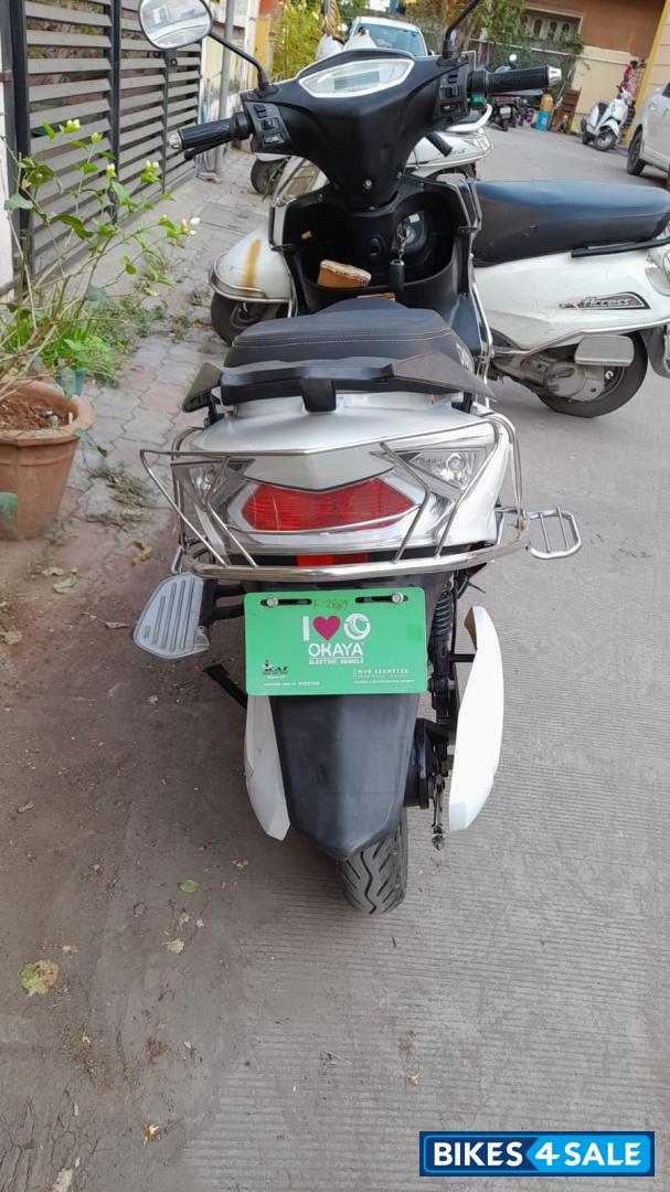 White Okaya Freedum LI-2 White Okaya Freedum LI-2