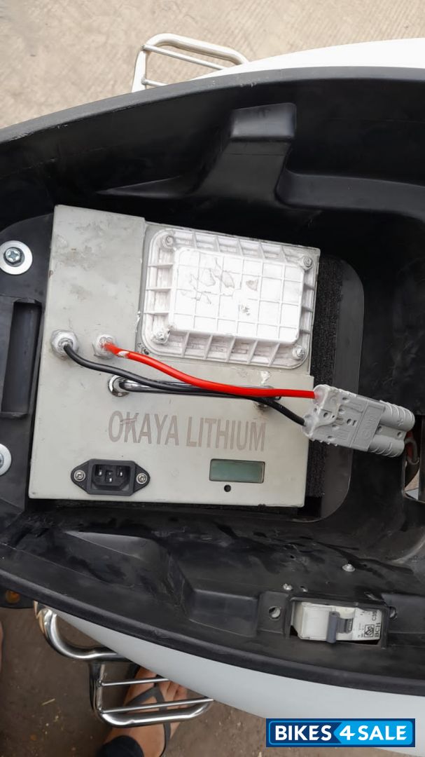 White Okaya Freedum LI-2 White Okaya Freedum LI-2