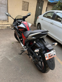 Black With A Hint Of Red And G Suzuki Gixxer SF Fi