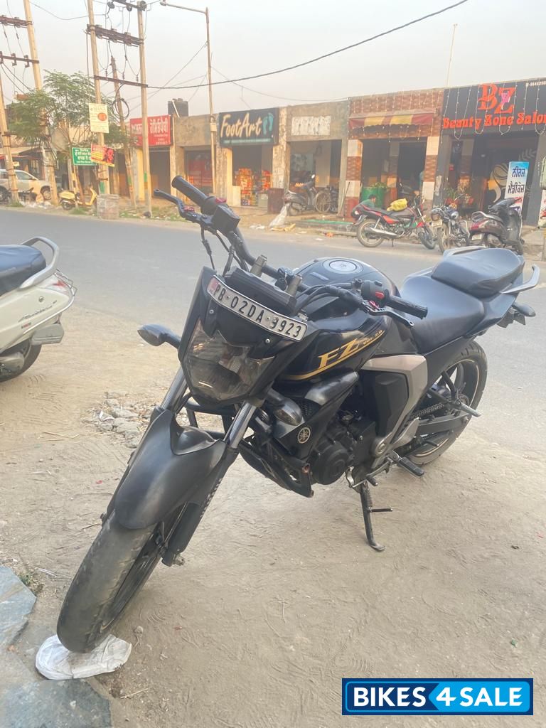Yamaha FZ-S FI V2