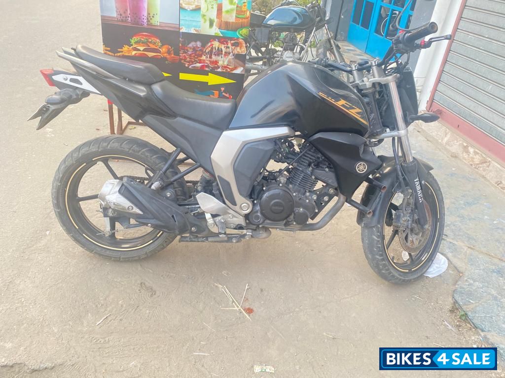 Yamaha FZ-S FI V2 Yamaha FZ-S FI V2
