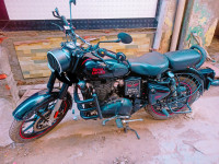 Royal Enfield Classic Stealth Black 2020 Model