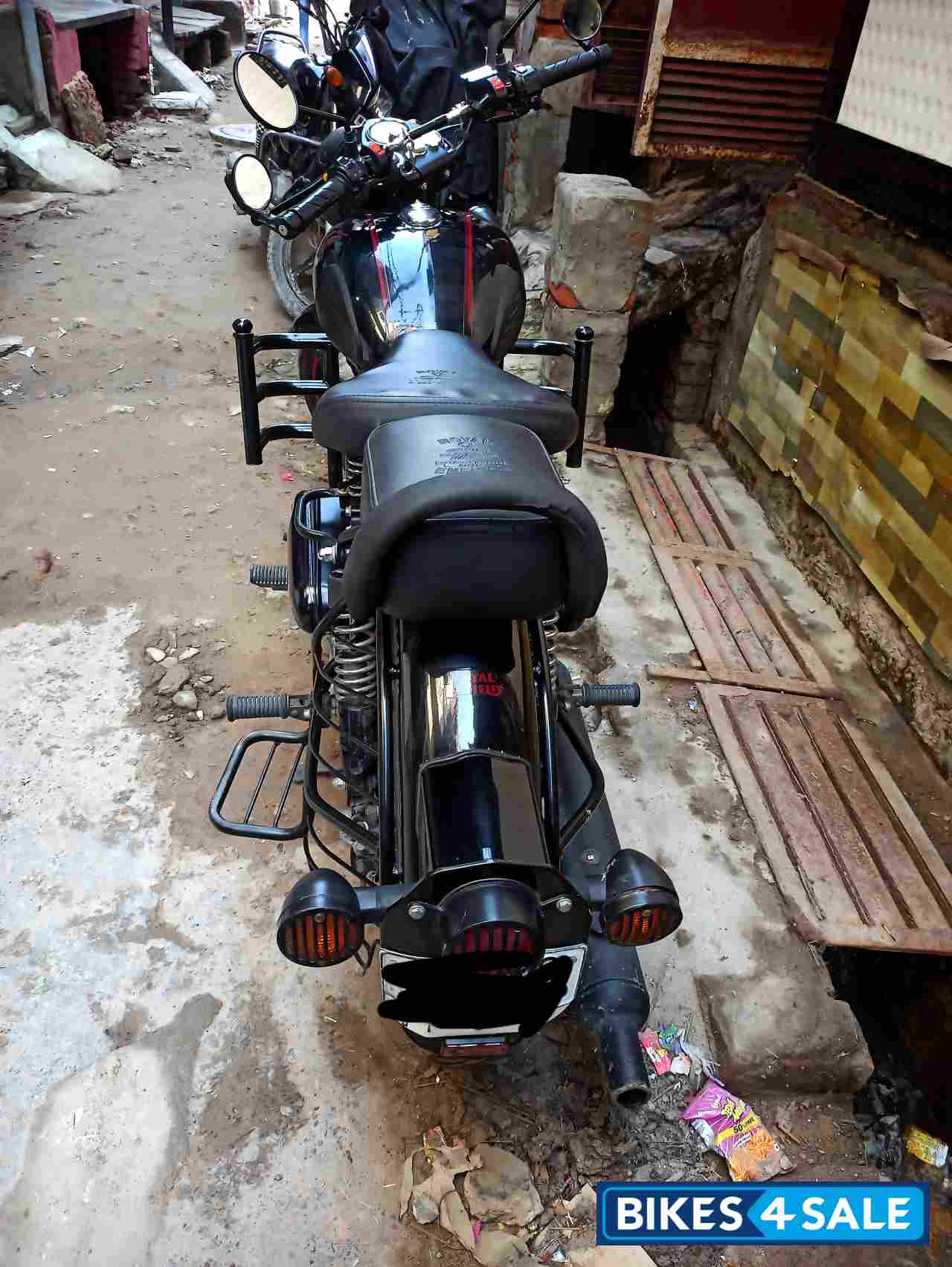 Royal Enfield Classic Stealth Black