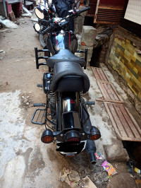 Royal Enfield Classic Stealth Black