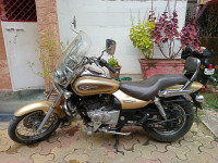 Bajaj Avenger Cruise 220