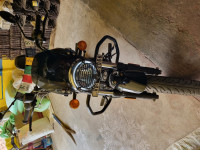 Yellow Royal Enfield Meteor 350