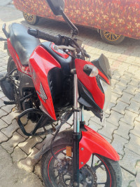 Honda CB Hornet 160R