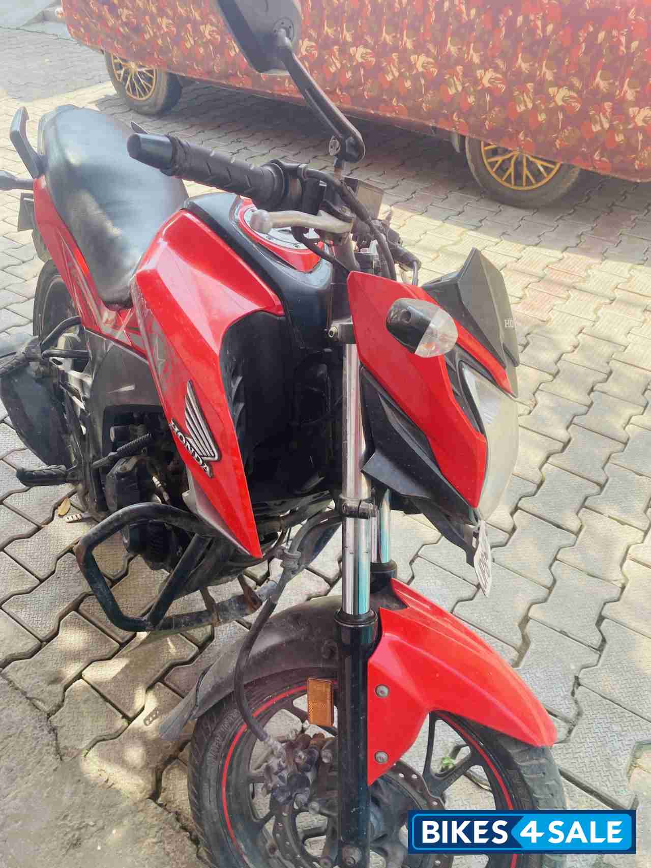 Honda CB Hornet 160R
