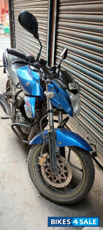 Blue Suzuki Gixxer 150