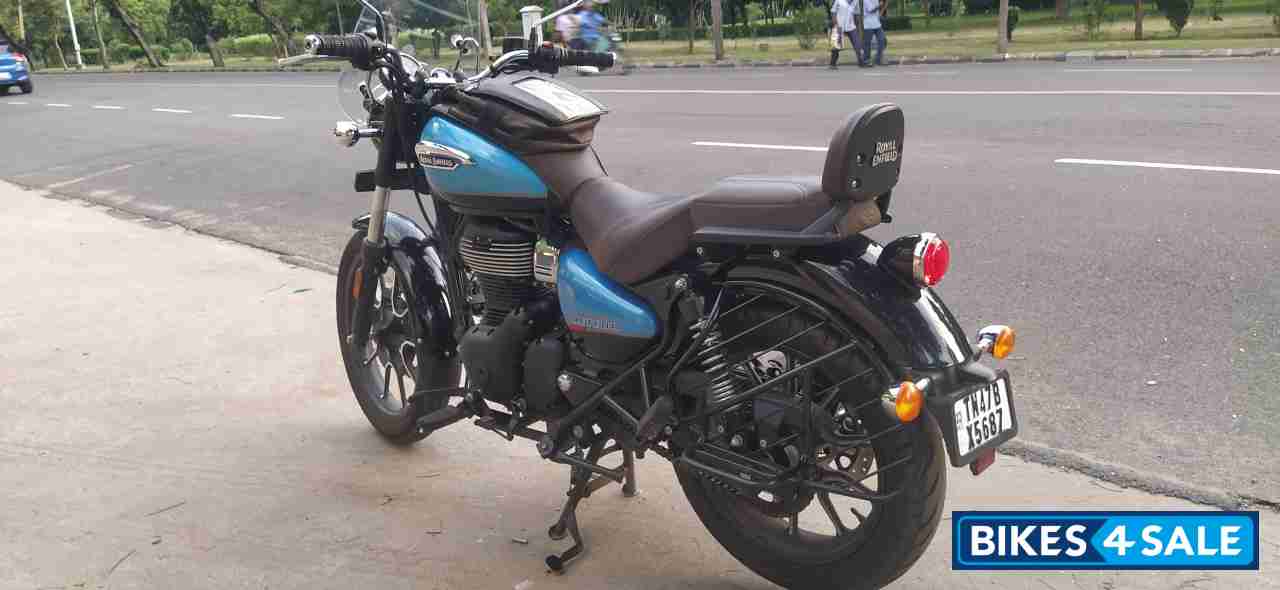 Royal Enfield Meteor 350 Supernova