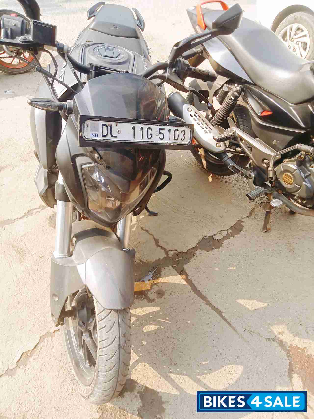 Bajaj Dominar 250
