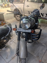 Gunmetal Grey Royal Enfield Classic Gunmetal Grey