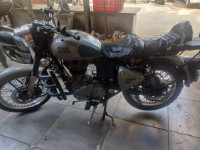Gunmetal Grey Royal Enfield Classic Gunmetal Grey