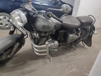 Gun Metal Grey Royal Enfield Classic Gunmetal Grey