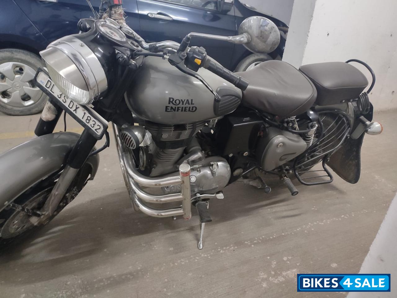 Gun Metal Grey Royal Enfield Classic Gunmetal Grey Gun Metal Grey Royal Enfield Classic Gunmetal Grey