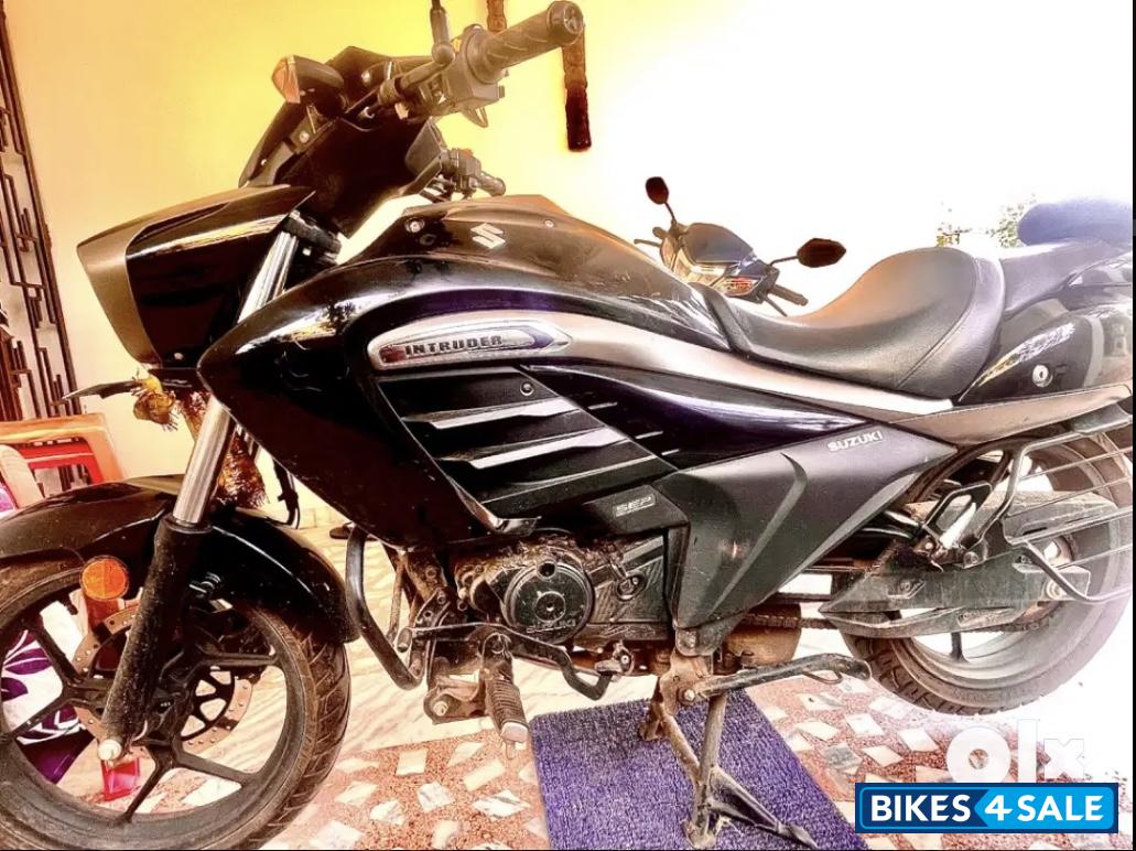 Suzuki Intruder 150 BS6