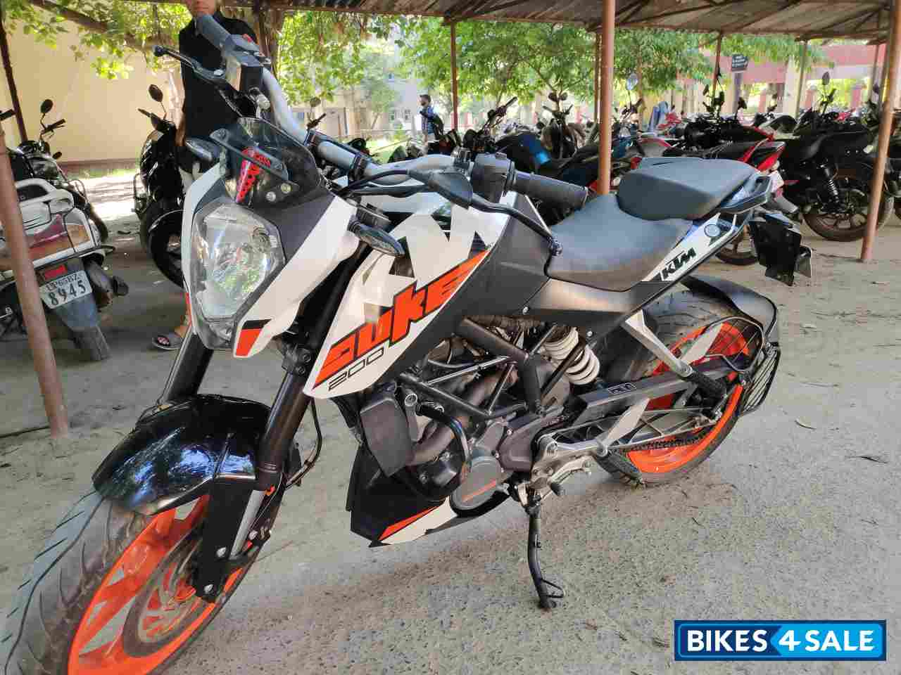 KTM Duke 200