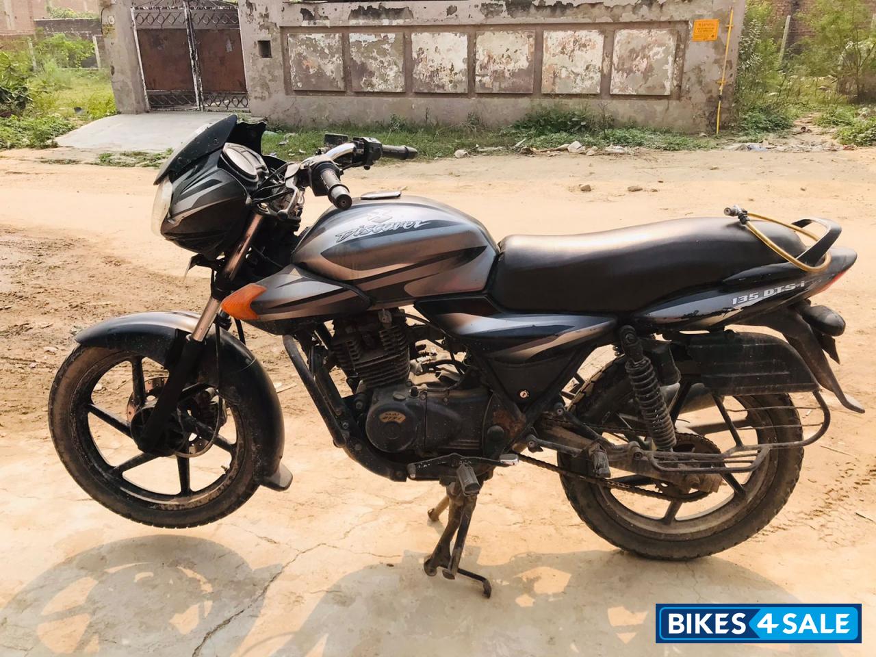 Bajaj Discover DTSi 135