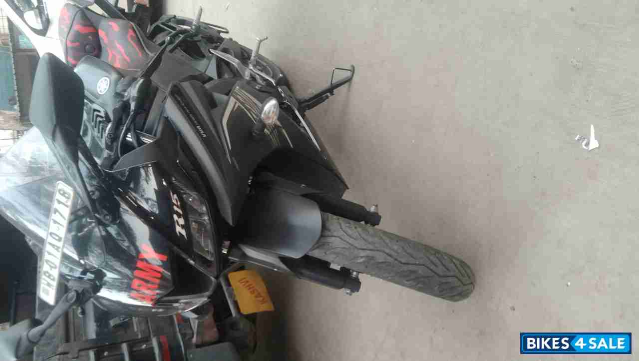 Dark Night Yamaha YZF R15 V3