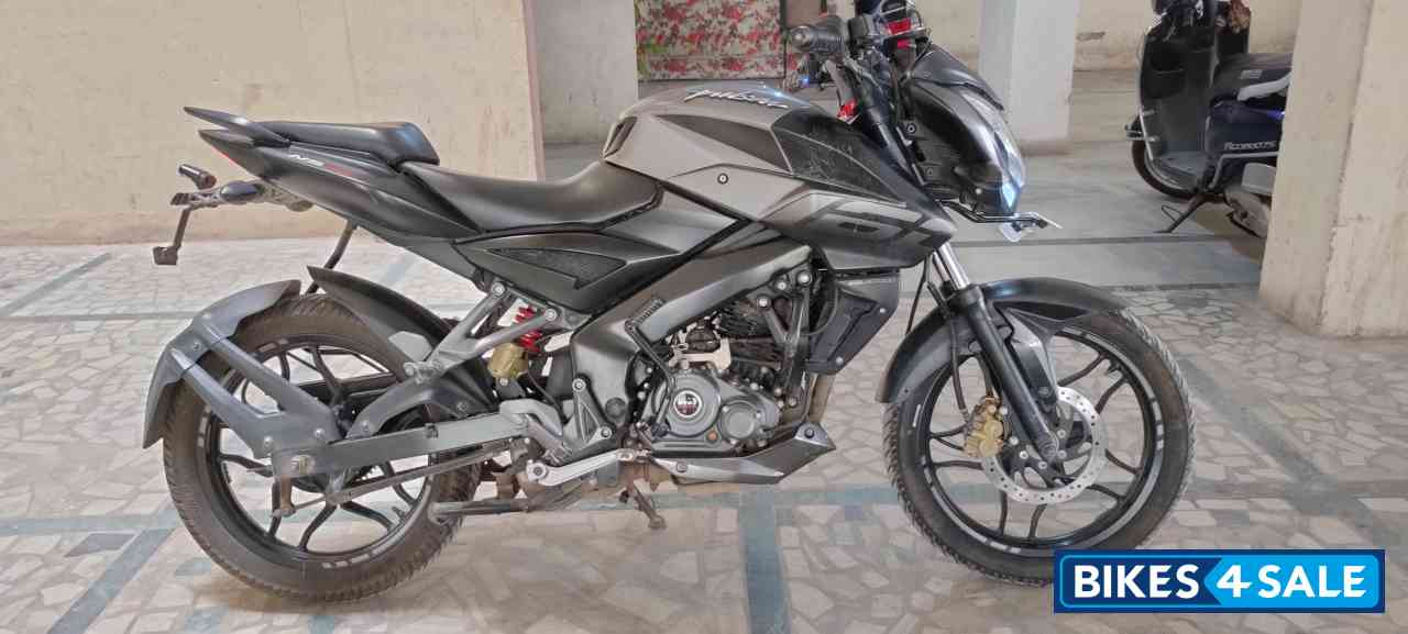 Bajaj Pulsar NS 160